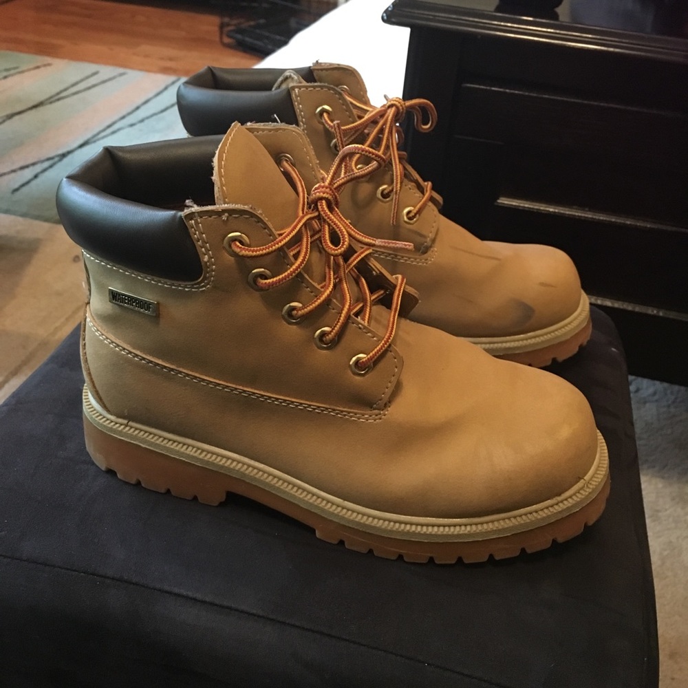 Women’s work boots